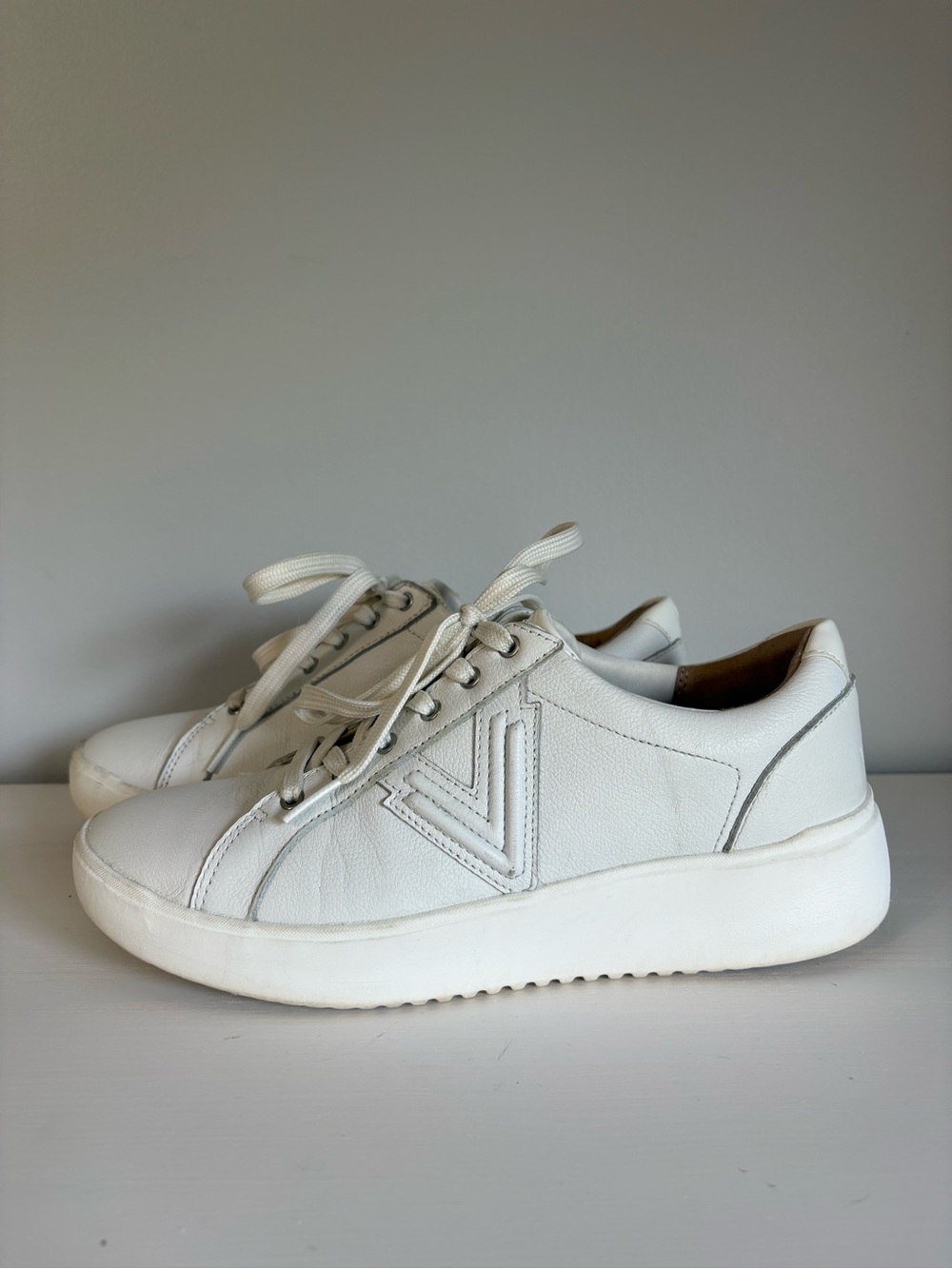 Vionic Kearny White Leather Platform Sneakers Orthotic Support Size 9 - Picture 4 of 9
